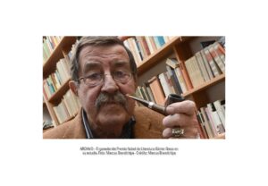 Fotografía de Gúnter Grass en información sobre eventos por su centenario